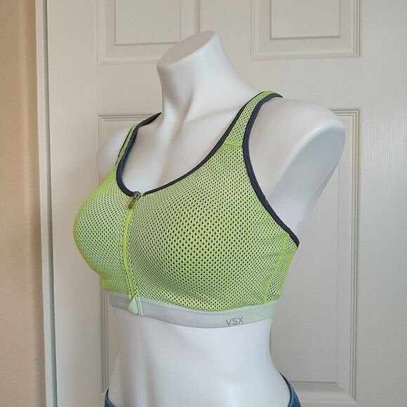 Victoria's Secret VSX Knockout Front Closure Sports Bra - Picture 1 of 11